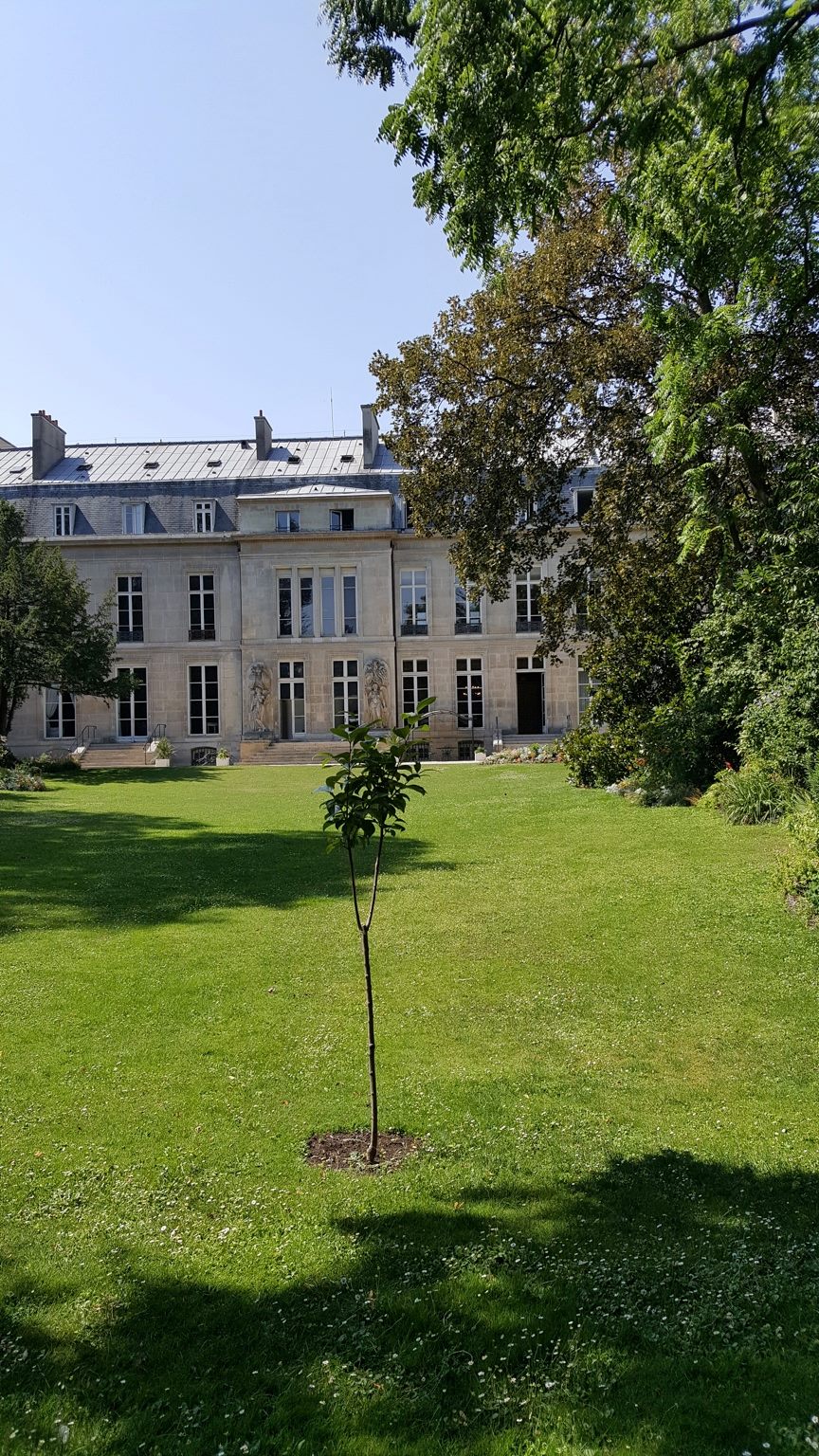 Jardin de la Mairie.